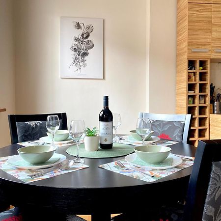 Quince Apartment-Free Parking-City Center Belgrado Esterno foto