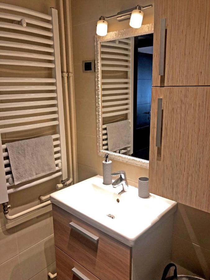Quince Apartment-Free Parking-City Center Belgrado Esterno foto